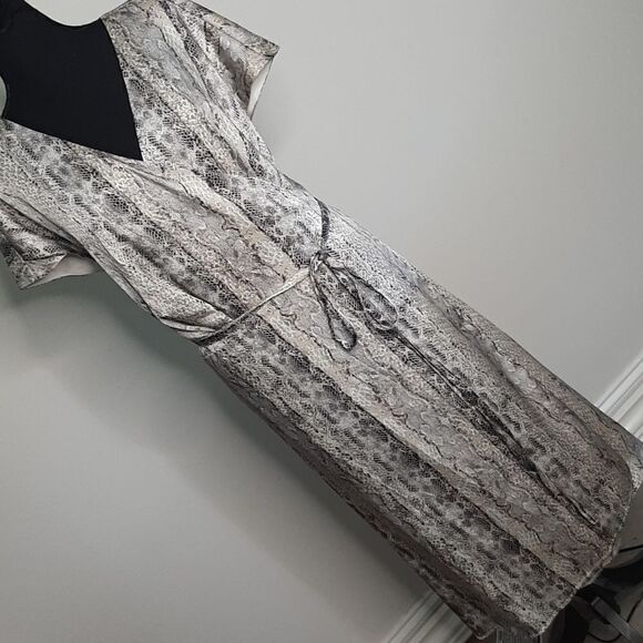 NWT The Limited Python Wrap Dress - Picture 1 of 16